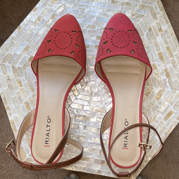 Rialto Red Suede Shoes - Picture 2 of 6